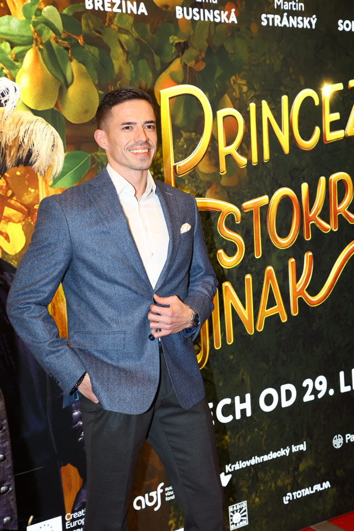 Dominik Chabr s úsměvem od ucha k uchu.