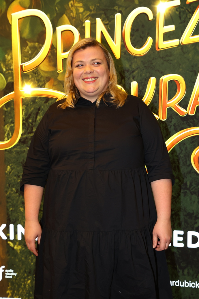 Vysmátá Lucie Polišenská.