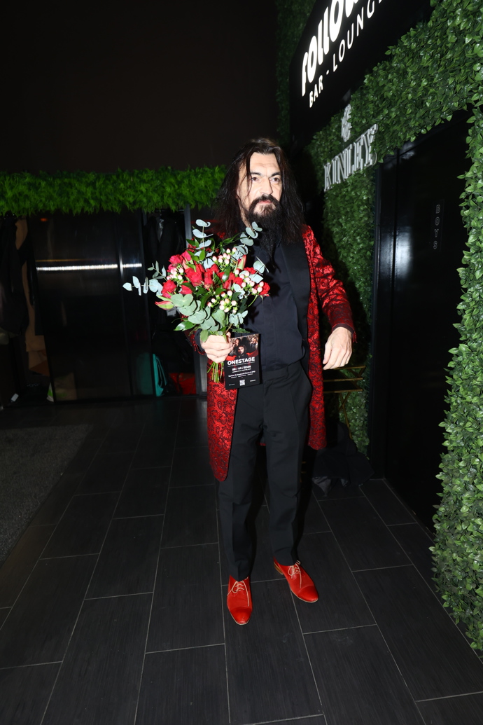 Gratulovat ke kalendáři přišel také skladatel Varhan Orchestrovič. 