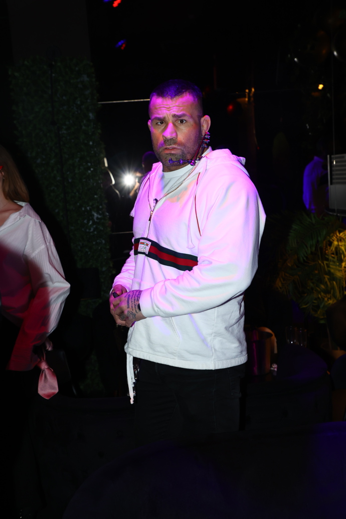 MMA zápasník Karlos Vémola přišel na křest knihy Andrey Verešové.