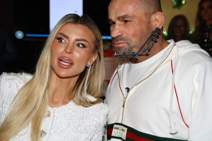 Dvojice si večer užívala.