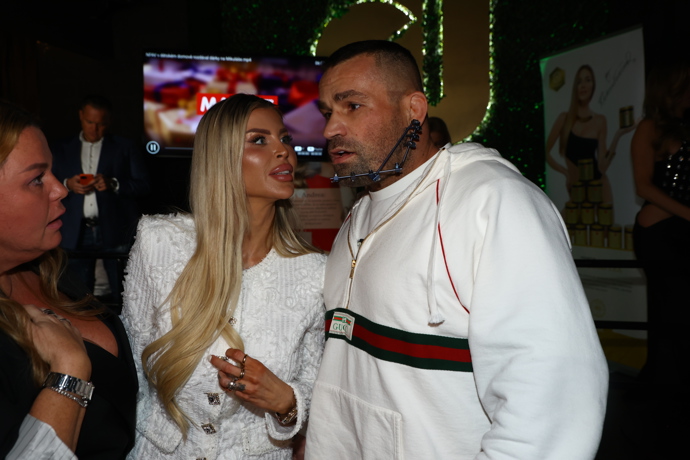 Lela Ceterová a Karlos Vémola na křtu kalendáře Andrey Verešové.