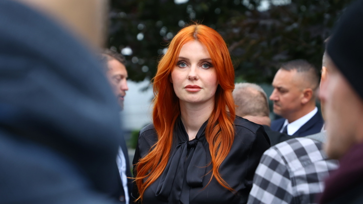 Aneta Zicklerovou nepřehlédnete.