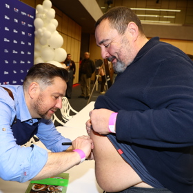 Jan Punčochář se podepisoval Ivanu Vodochodskému na břicho. 