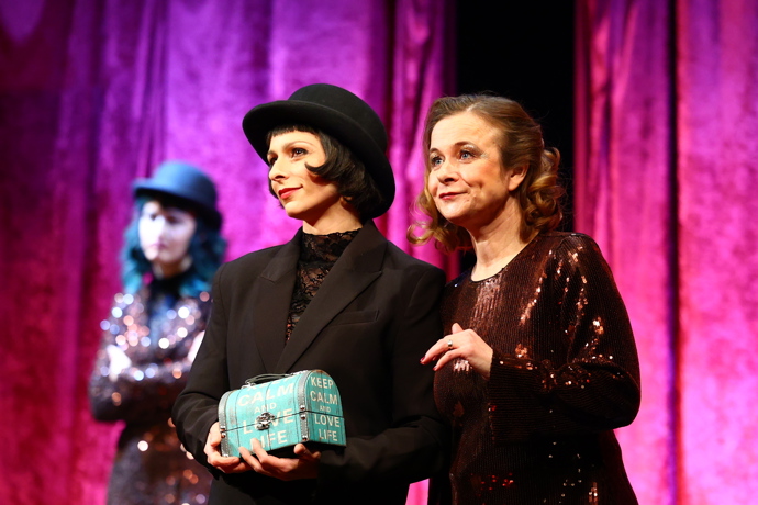 Petra Špalková ve hře Opona nahoru. 