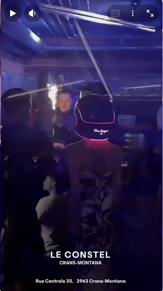 Klub Le Constellation vyhořel.