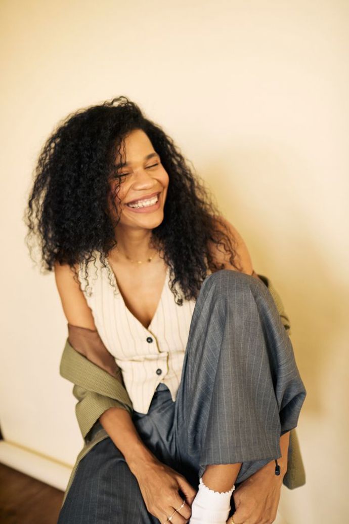 Večerem bude provázet stand-up komička Bianca Cristovao.