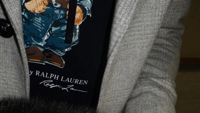 FOTO: Prstenem se pochlubila hned několikrát.