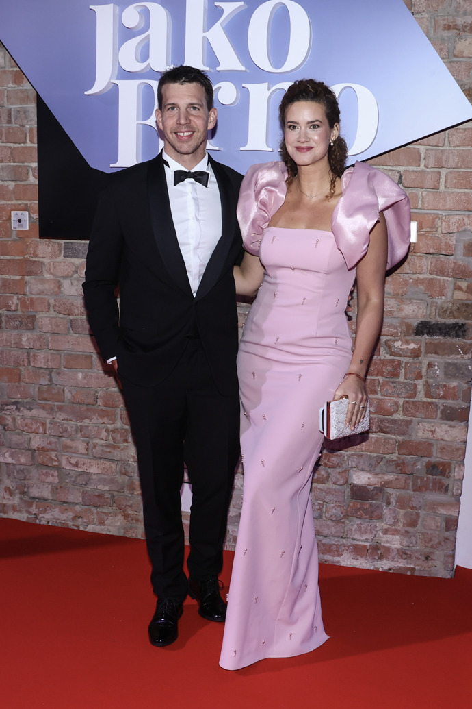 Muzikálový zpěvák Peter Pecha s manželkou Kateřinou. 