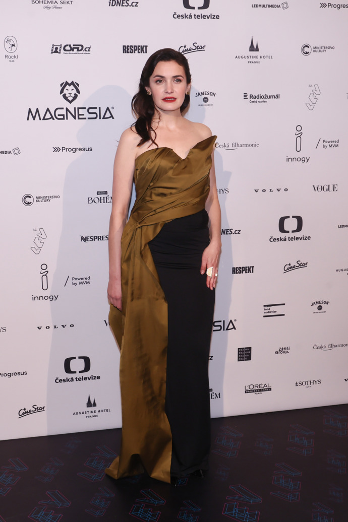 Takhle jí to slušelo na předávání cen Český lev.