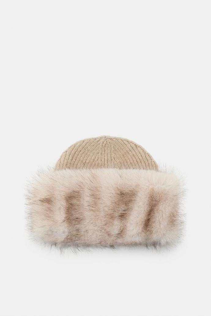Úpletová čepice s efektem srsti, Zara, 499 Kč