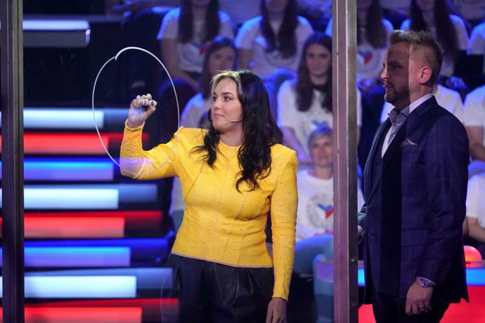 Ewa Farna předvede svůj talent v malování.