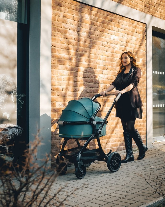 Olga Lounová má nový kočárek.