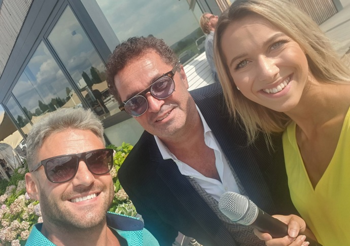 Simona Šimková a Michal Šeda s Martinem Dejdarem.