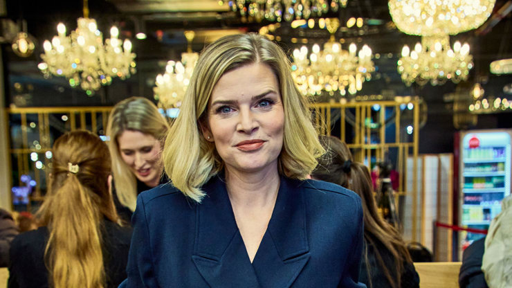 Nikol to velice slušelo. 