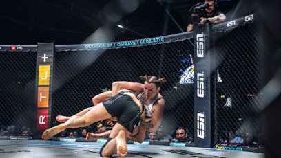 FOTO: Lucie Pudilová vs Katharina Lehner.