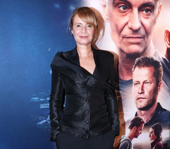 Černé sako herečky Lenky Dolanské Vlasákové oživil jemný třpyt.