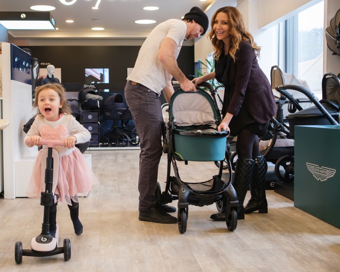 Starší dcera zpěvačky je veselá kopa.