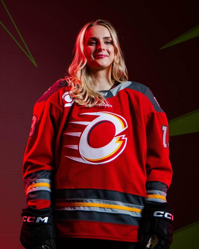 Tereza Holešinská (Vanišová) v dresu.