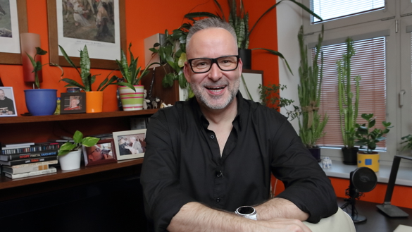 Český Leonardo di Caprio nám ve své pracovně ukázal lásku svého mládí: Michal Jagelka vzpomíná na Hanu Maciuchovou