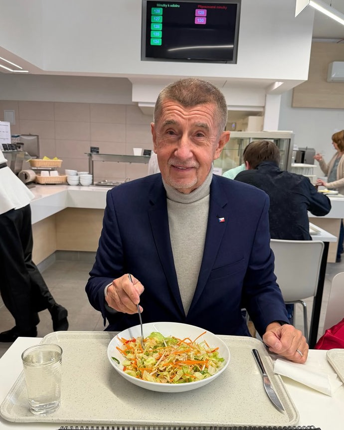 Andrej Babiš se zdravou stravou.