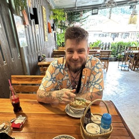 Kuba Ryba na začátku svého pobytu v Thajsku. 