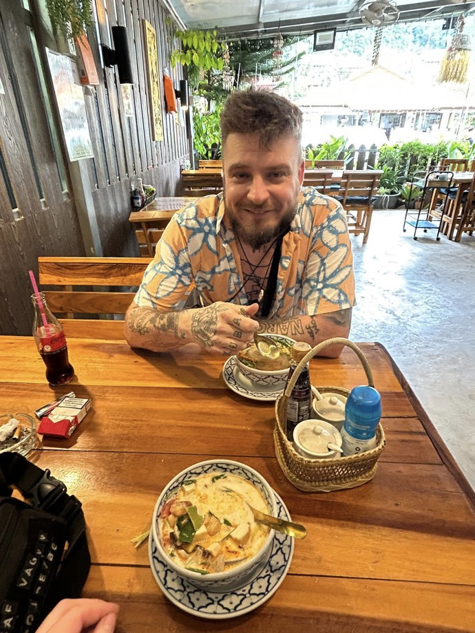 Kuba Ryba na začátku svého pobytu v Thajsku. 