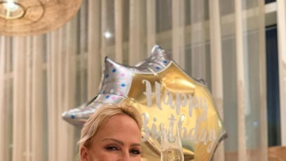 FOTO: Zuzana Belohorcová s dortem.