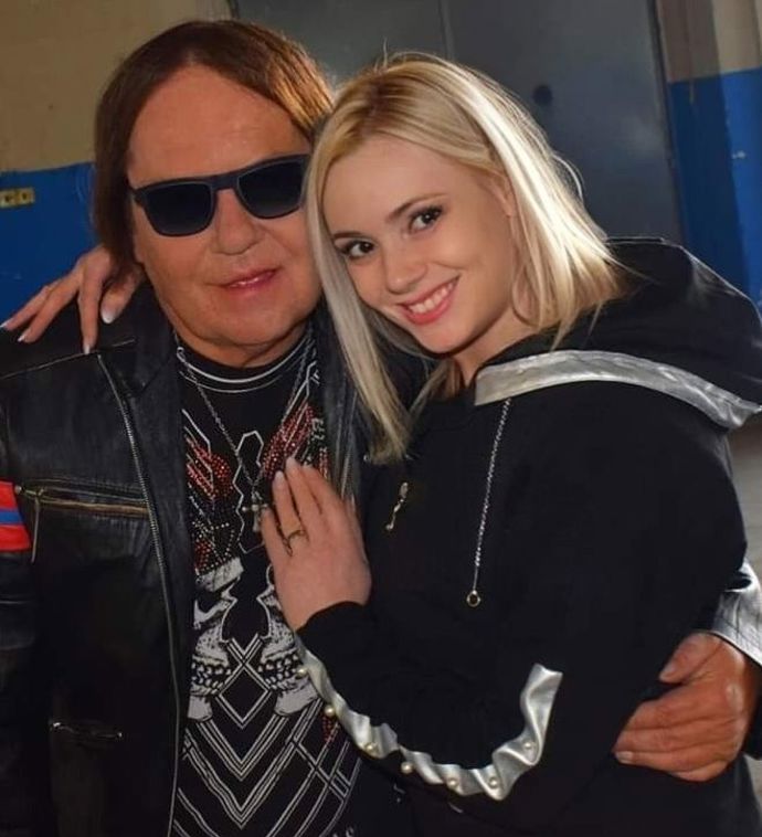 Valenta měl spoustu fanynek.