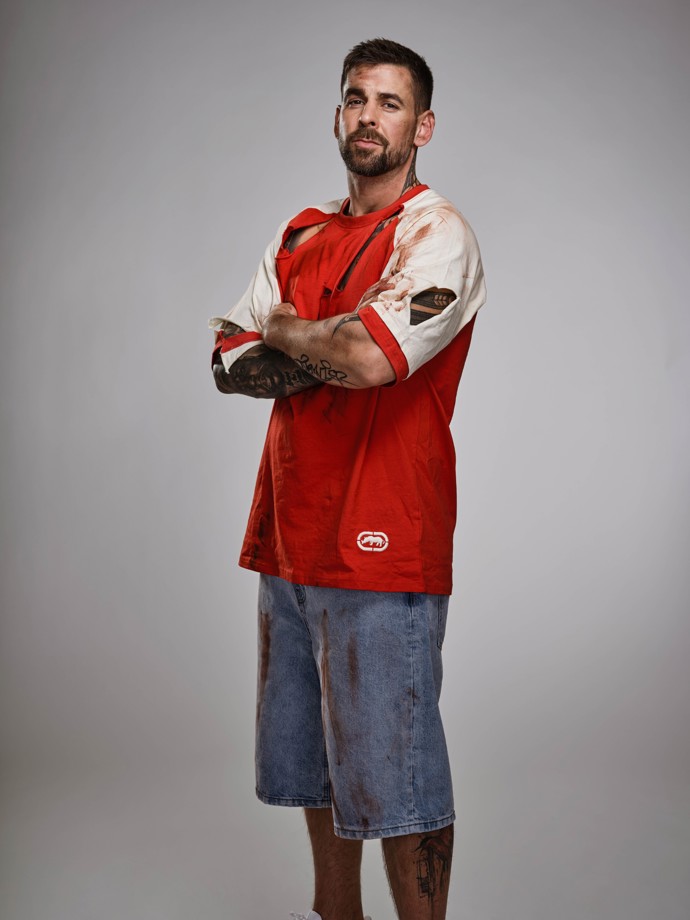 Adam má blízko k rapu. 