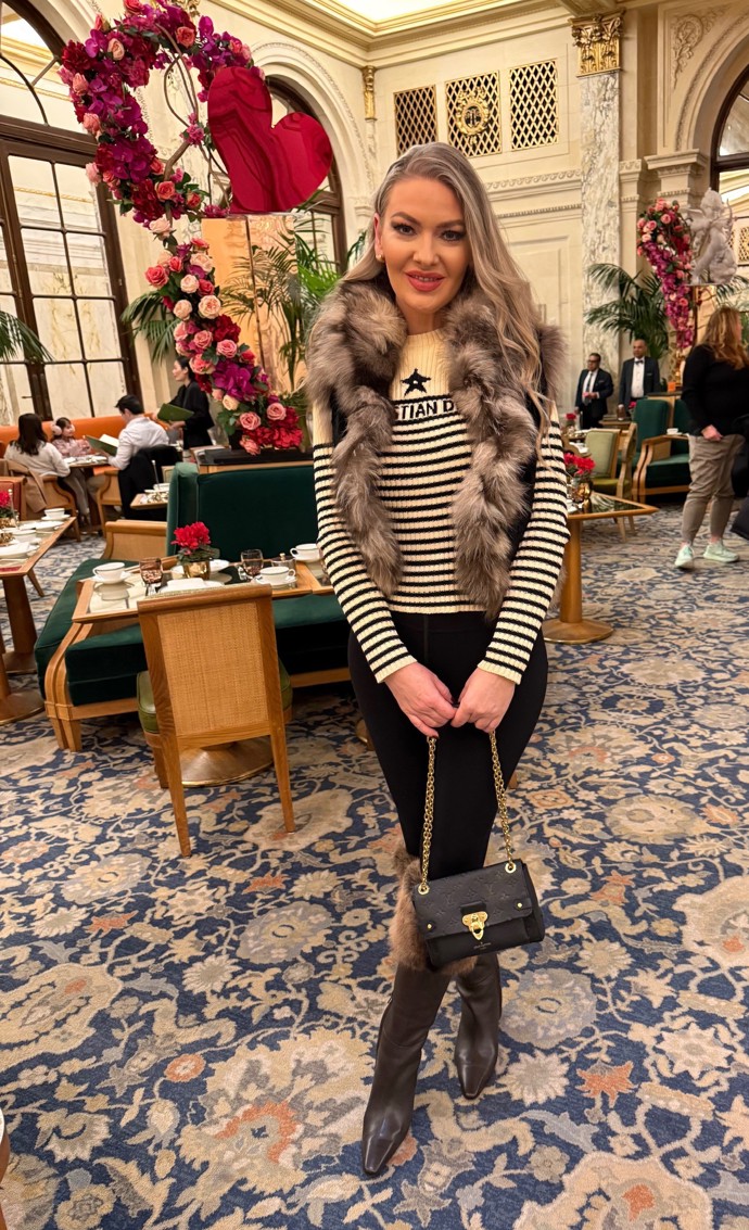 Zpěvačka Lenka Graf oslavila své letošní narozeniny a Valentýna ve velkém stylu.