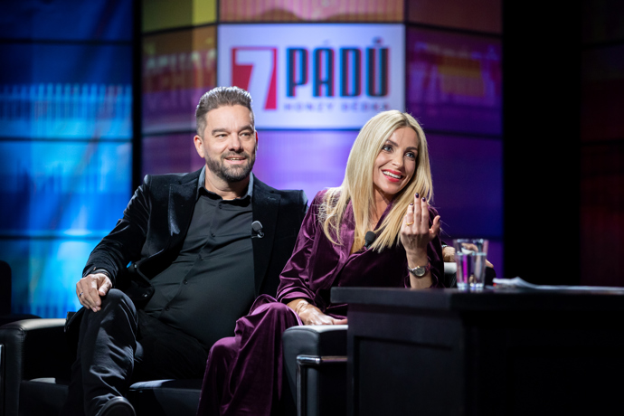 Petr Švancara s krásnou manželkou Kamilou. 