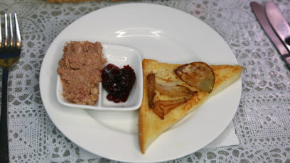 FOTO: Toast s vídeňskou cibulkou.