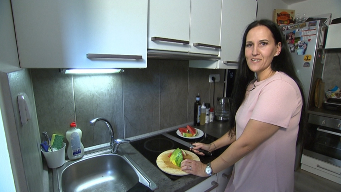 Dáša se naučí nové věci. 