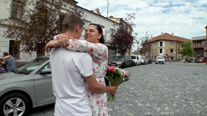 Dojemné setkání po odloučení.