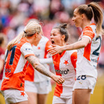 Aktuálně je Kateřina důležitou oporou ženského fotbalového týmu Slavie. 