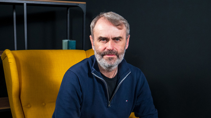 extra host Robert Šlachta 02