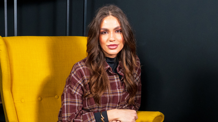 extra host Stella Tesaříková 02