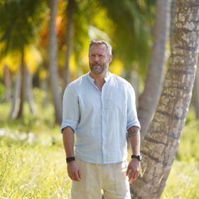 Moderátor Ondřej Novotný.