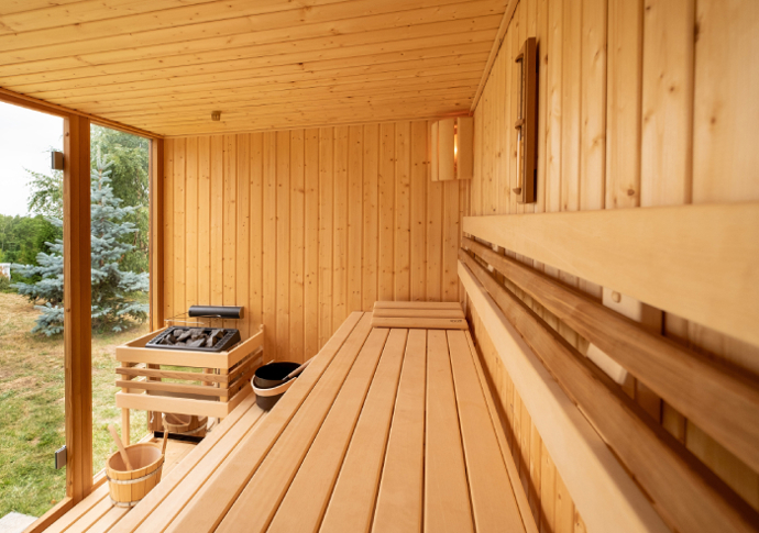 Tohle je luxus, který můžete mít i vy! Venkovní sauna Simony Krainové vás překvapí!