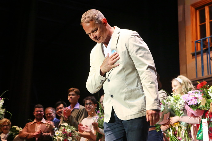 Říká, že v té době mluvil o čekání na natáčení filmu jako o "festivalu ztraceného času". Inu, vyplatilo se. 