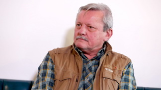 Herec Svatopluk Skopal je zarputilý odpůrce mobilních telefonů: Na své chatě si vystačí i bez elektřiny