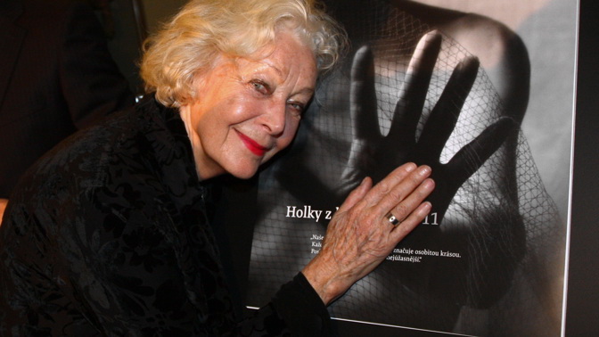 Květa Fialová své slavné kolegyně nešetřila: Ze Stelly Zázvorkové šel strach, Jiřina Jirásková byla sebestředná