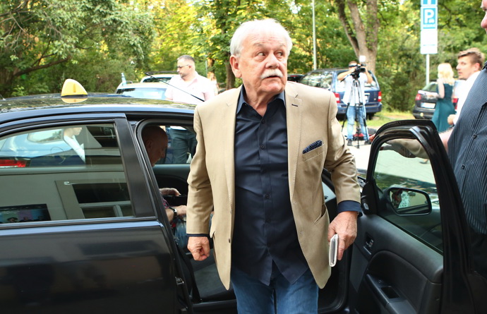 Moc by si přál vnoučata, jeho synové se ale do otcovství nehrnou.