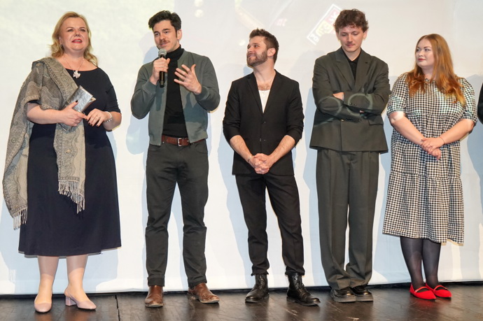 Herecká delegace na premiéře snímku Buldok z Poděbrad.