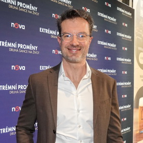 Teď ji čeká odstranění převislé kůže. O to se postará plastický chirurg Ondřej Měšťák.