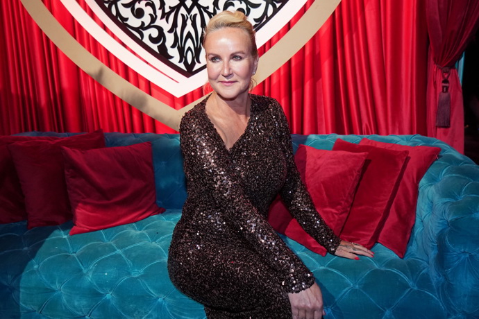 Když Vendula Pizingerová obléká šaty, často dbá na to, aby měly zajímavé detaily.