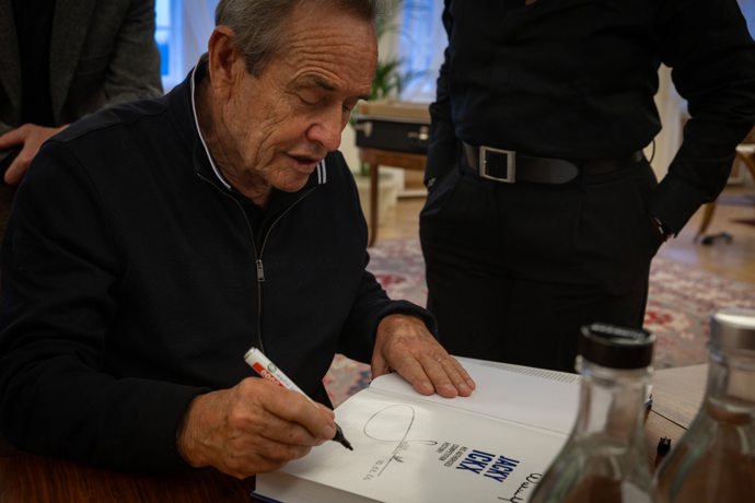 Petr Pavel se na Hradě setkal s belgickým sportovcem Jackem Ickxem.