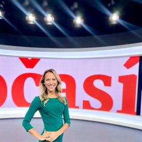 Moderátorka na Nově Simona Šimková.