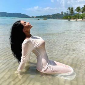 Andrea Pomeje se ukázala v přiléhavém oblečení. 